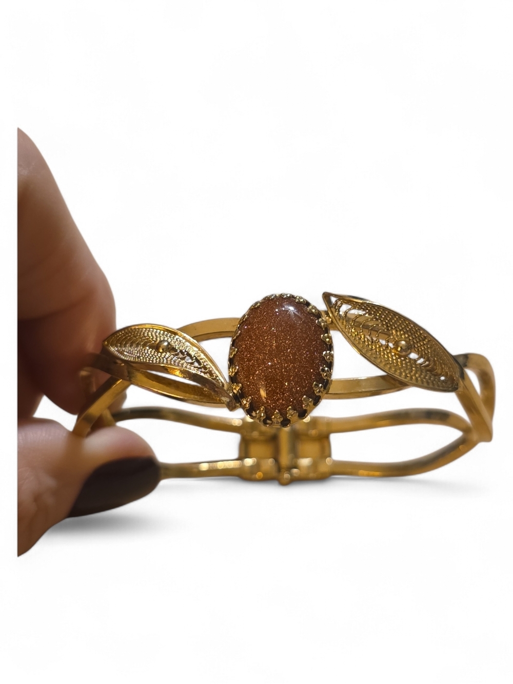 Vintage Gold-Tone Women's Cuff Bracelet with Brown Sparkle Sandstone
